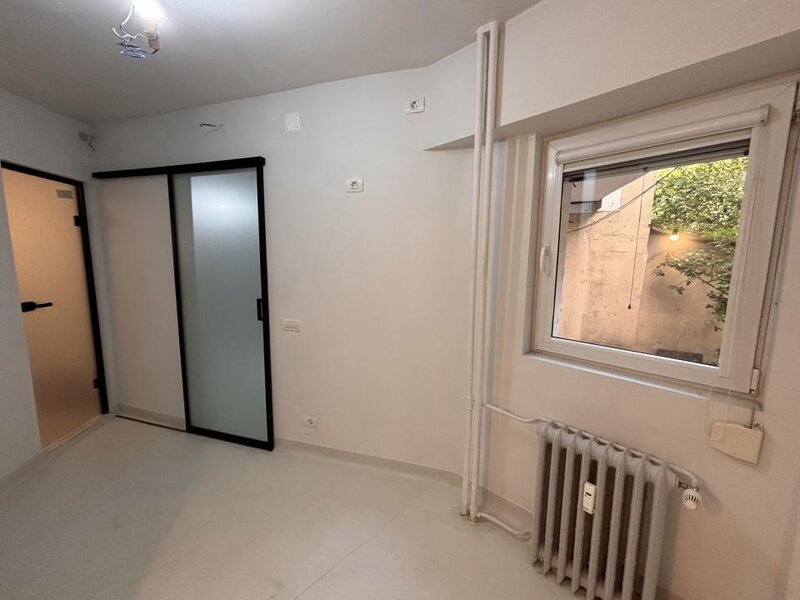 Garsoniera Dristor, 100 m metrou Dristor, birou sau locuinta, comision 0%